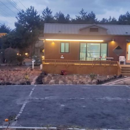 Hamdeok Pool Villa Pension 済州市 エクステリア 写真